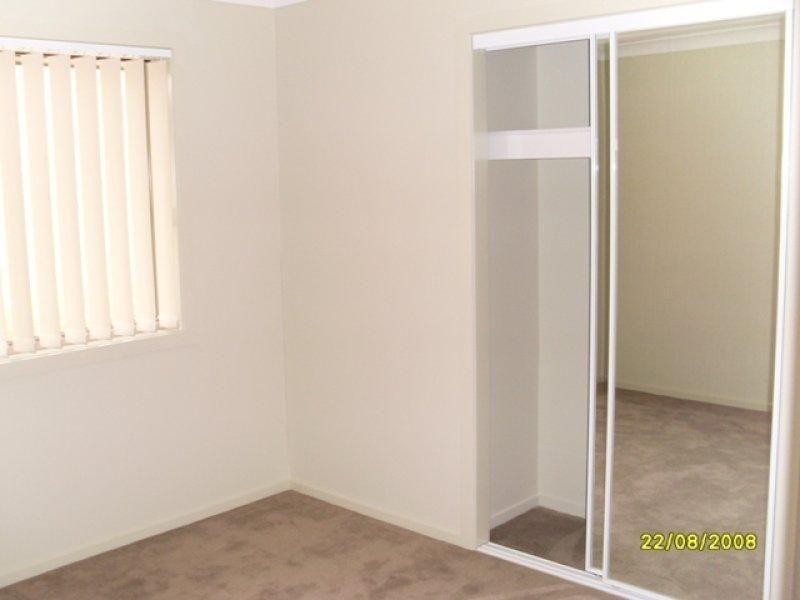 33 Penrose Circuit, Redbank Plains QLD 4301