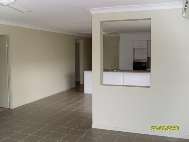 33 Penrose Circuit, Redbank Plains QLD 4301