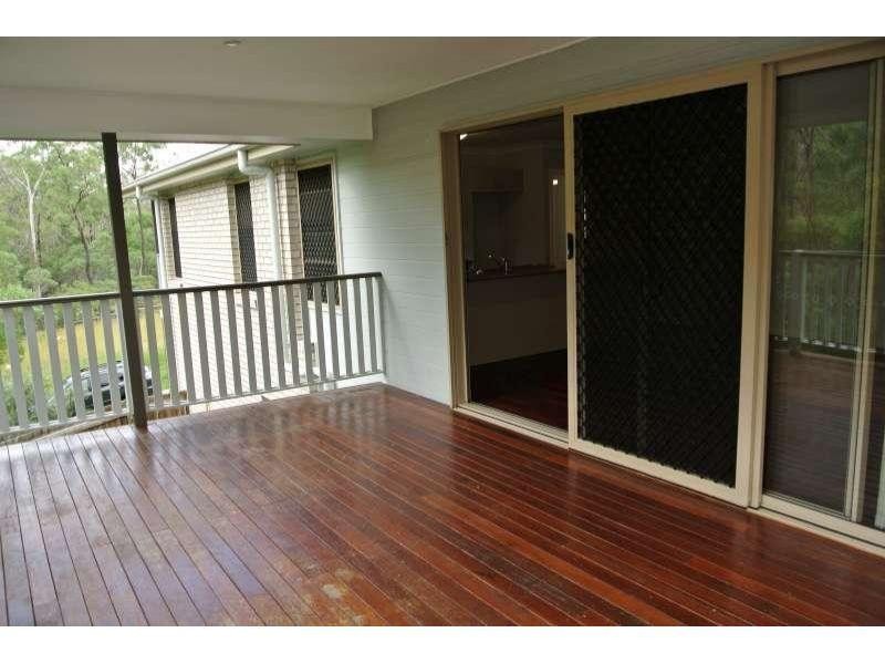 10 Berkeley Circuit, Bellbird Park QLD 4300