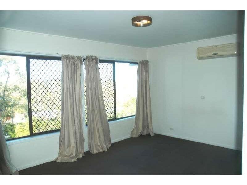 53 Cedarleigh Road, Kenmore QLD 4069