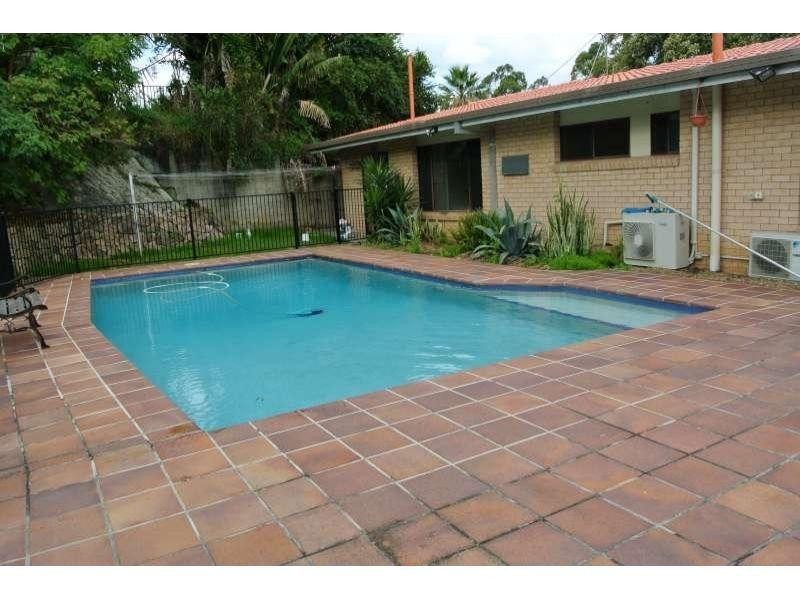 53 Cedarleigh Road, Kenmore QLD 4069