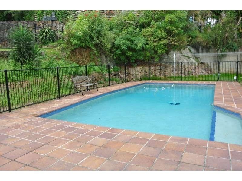 53 Cedarleigh Road, Kenmore QLD 4069