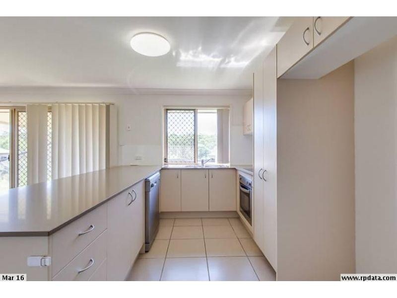 82 Avon Street, Leichhardt QLD 4305