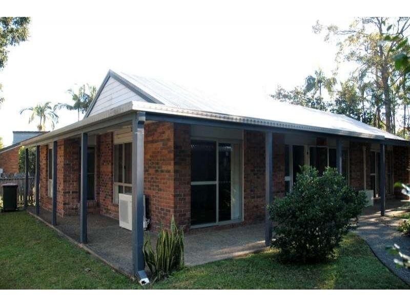 18 Tangmere Street, Chapel Hill QLD 4069