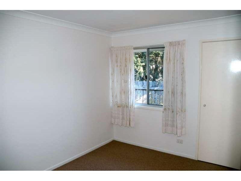 18 Tangmere Street, Chapel Hill QLD 4069