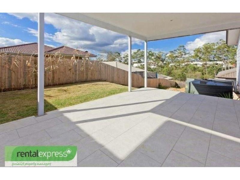 18 Hopman Way, Springfield Lakes QLD 4300