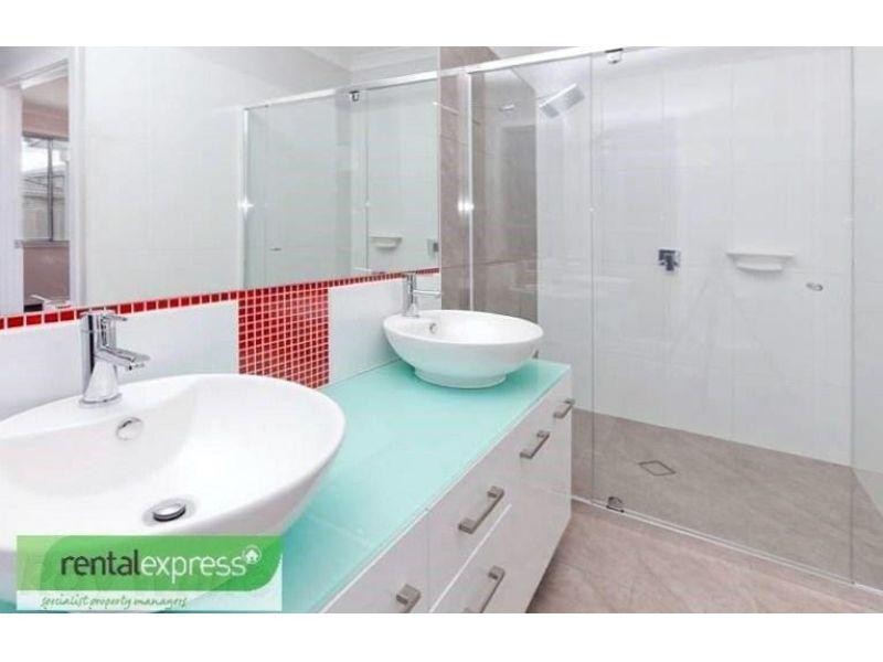 18 Hopman Way, Springfield Lakes QLD 4300