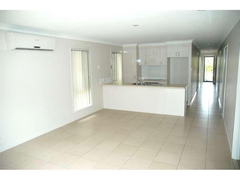 12 Park Edge Drive, Springfield Lakes QLD 4300