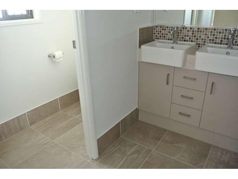 34 Chamomile Street, Springfield Lakes QLD 4300