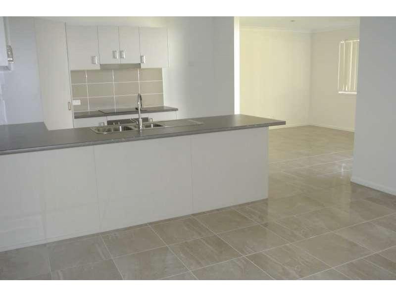 34 Chamomile Street, Springfield Lakes QLD 4300