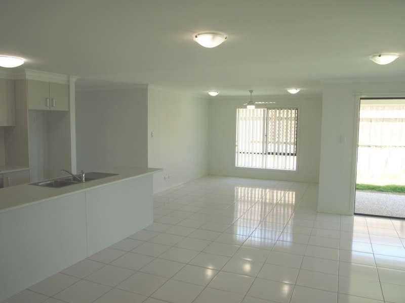 112 Whitmore Crescent, Goodna QLD 4300