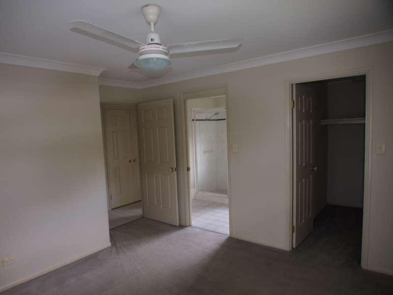 12 Dindina Street, Flinders View QLD 4305