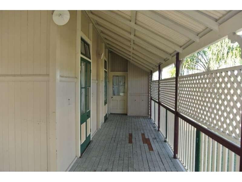 30 The Terrace, North Ipswich QLD 4305
