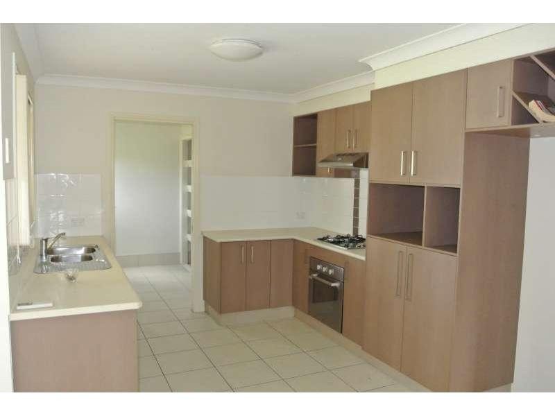 73 Vineyard Street, One Mile QLD 4305