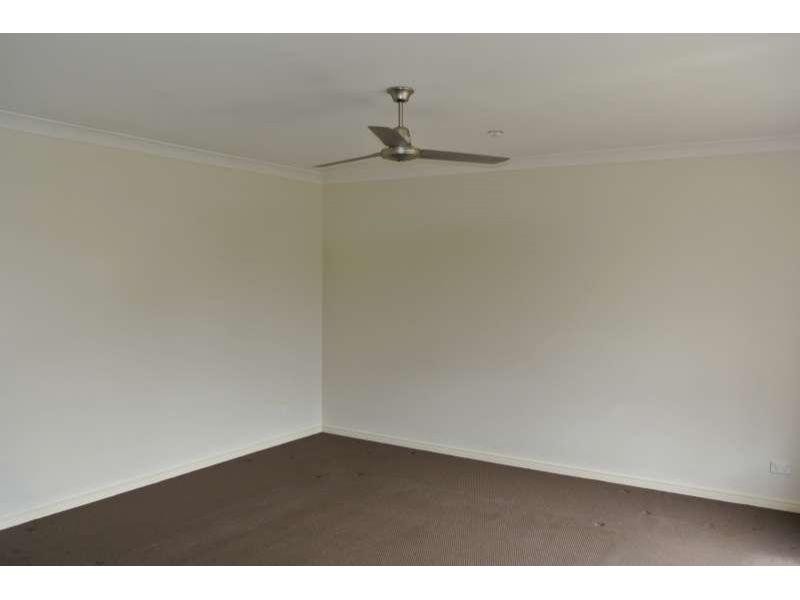 73 Vineyard Street, One Mile QLD 4305