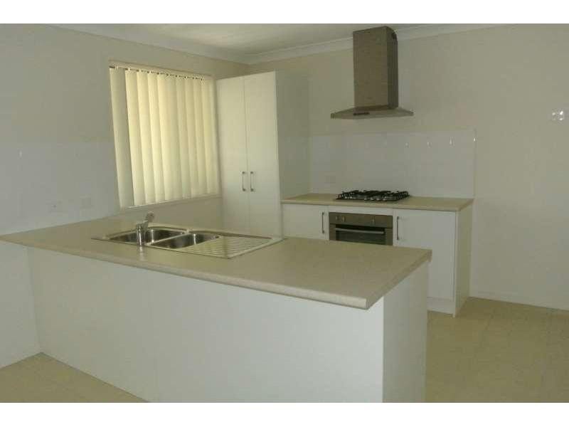 8 Bulmer Street, Bellbird Park QLD 4300