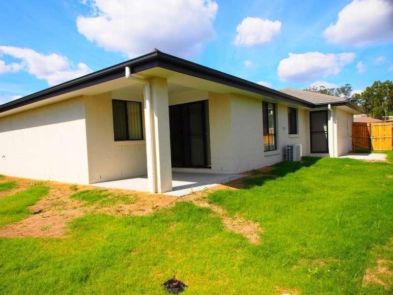 8 Bulmer Street, Bellbird Park QLD 4300
