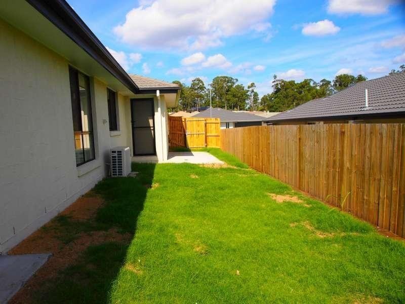 8 Bulmer Street, Bellbird Park QLD 4300