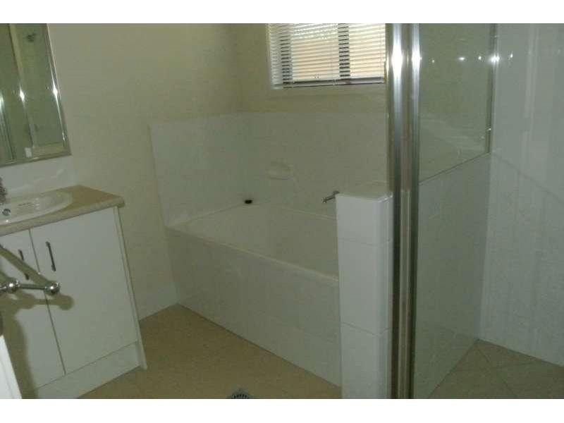 8 Bulmer Street, Bellbird Park QLD 4300