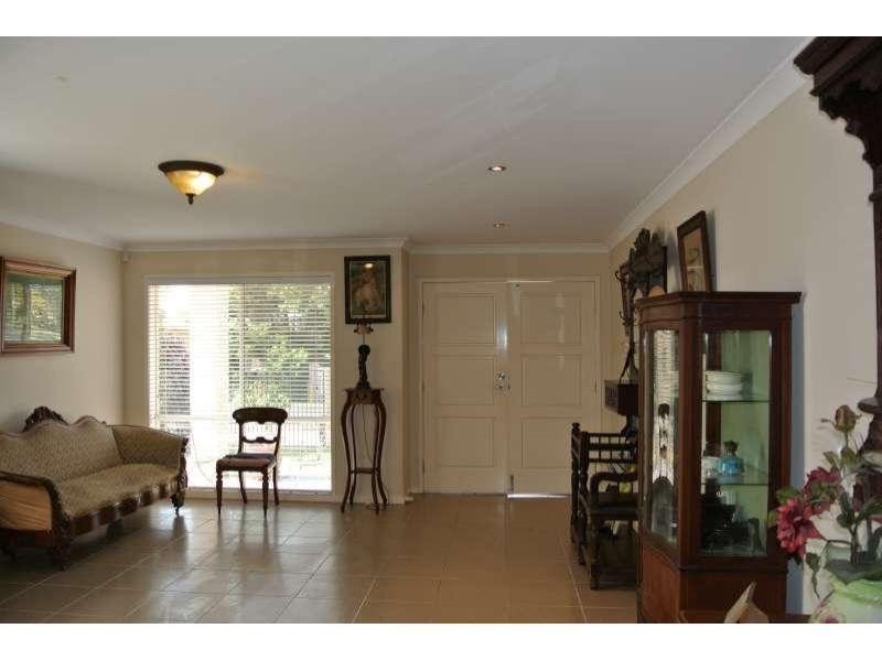 3 Mary Street, Flinders View QLD 4305