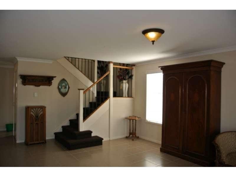 3 Mary Street, Flinders View QLD 4305