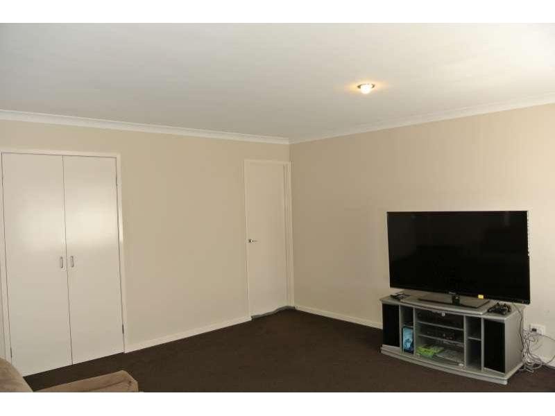 3 Mary Street, Flinders View QLD 4305