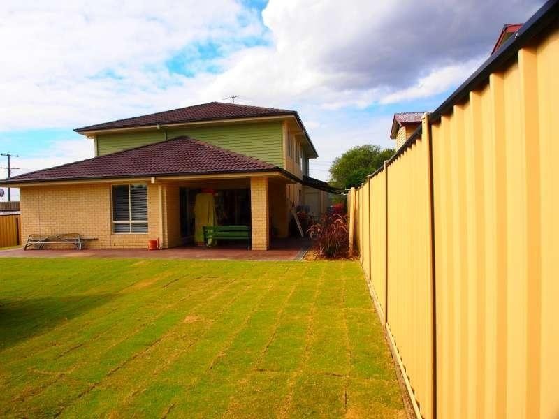 3 Mary Street, Flinders View QLD 4305