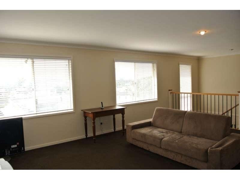 3 Mary Street, Flinders View QLD 4305