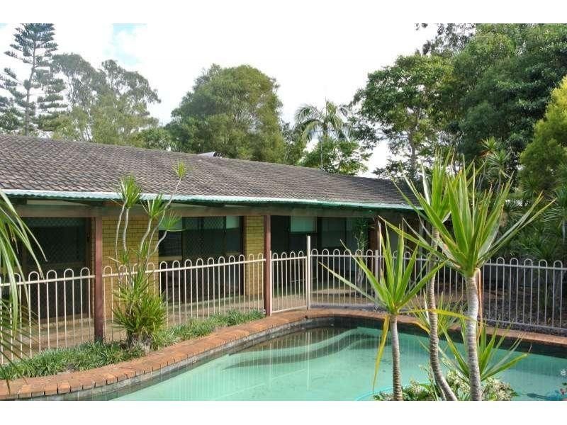 24 Cromarty Street, Kenmore QLD 4069