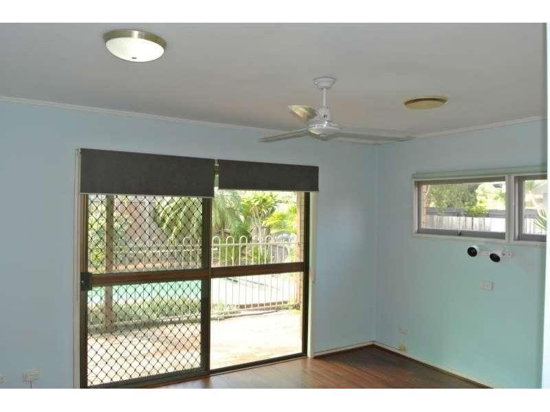 24 Cromarty Street, Kenmore QLD 4069