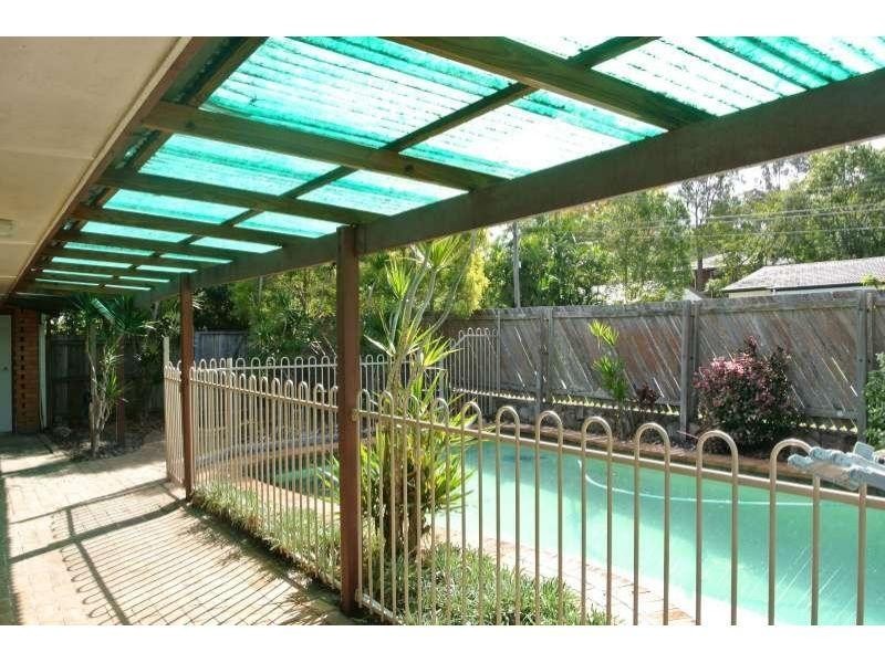 24 Cromarty Street, Kenmore QLD 4069