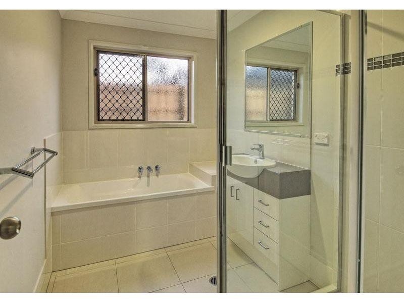 41 Waratah Crescent, Springfield Lakes QLD 4300