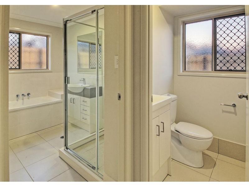 41 Waratah Crescent, Springfield Lakes QLD 4300