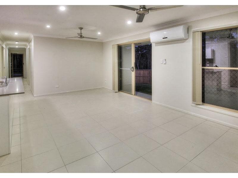 41 Waratah Crescent, Springfield Lakes QLD 4300