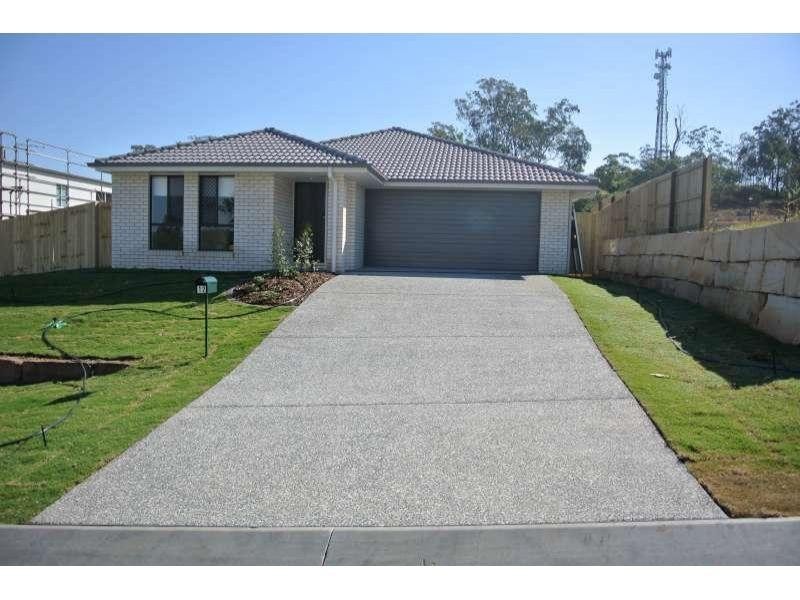 12 Hoffman Way, Bundamba QLD 4304
