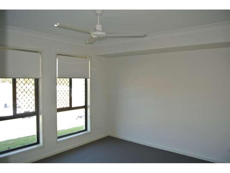 12 Hoffman Way, Bundamba QLD 4304