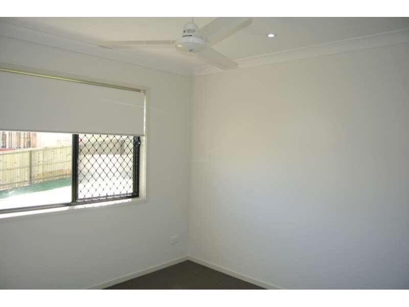 12 Hoffman Way, Bundamba QLD 4304