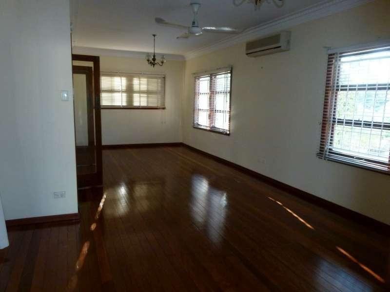 33 Fig Tree Pocket Road, Chapel Hill QLD 4069