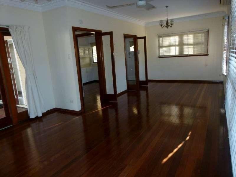 33 Fig Tree Pocket Road, Chapel Hill QLD 4069