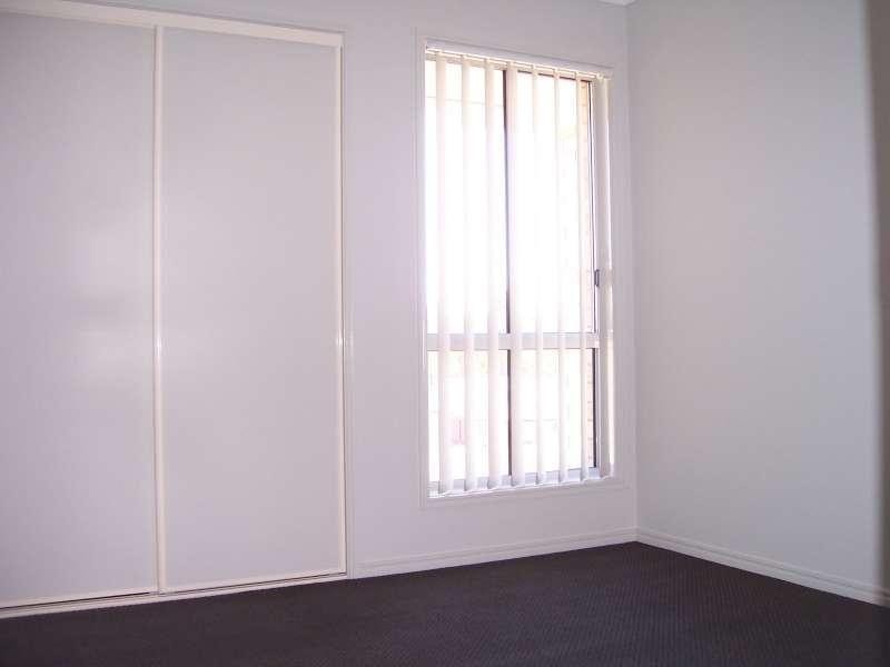 8 Dianella Street, Springfield Lakes QLD 4300