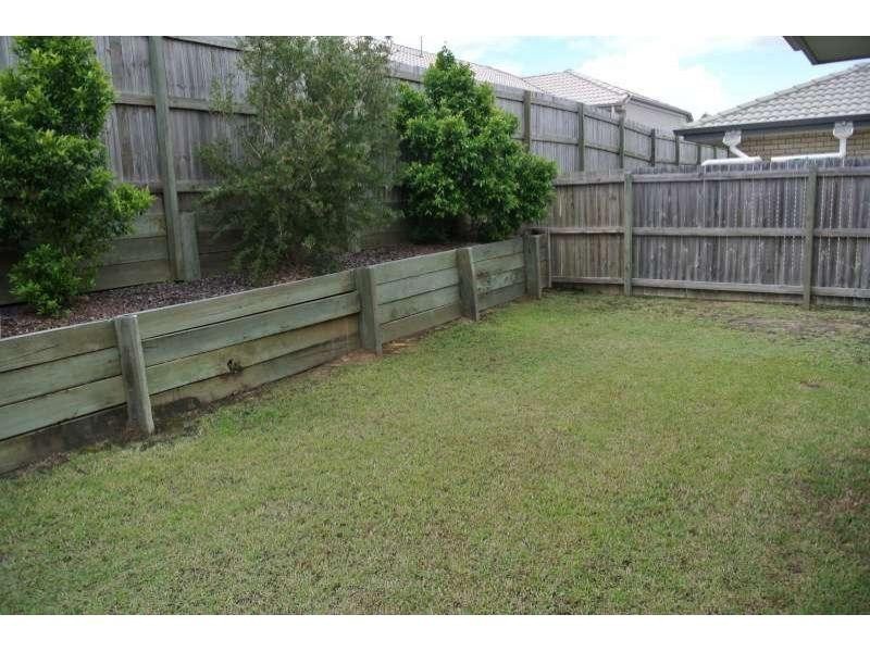 8 Dianella Street, Springfield Lakes QLD 4300