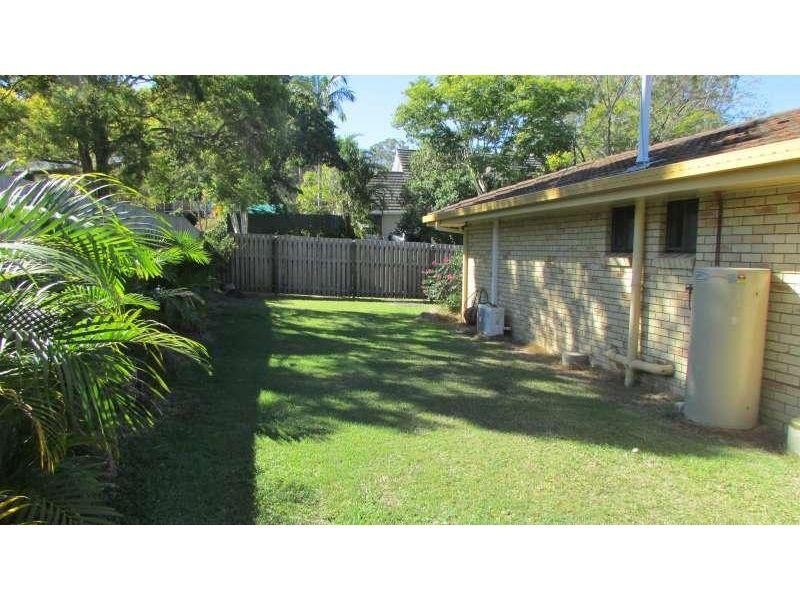 2 Matingara Street, Chapel Hill QLD 4069