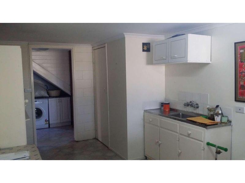 94 Dewar Terrace, Sherwood QLD 4075