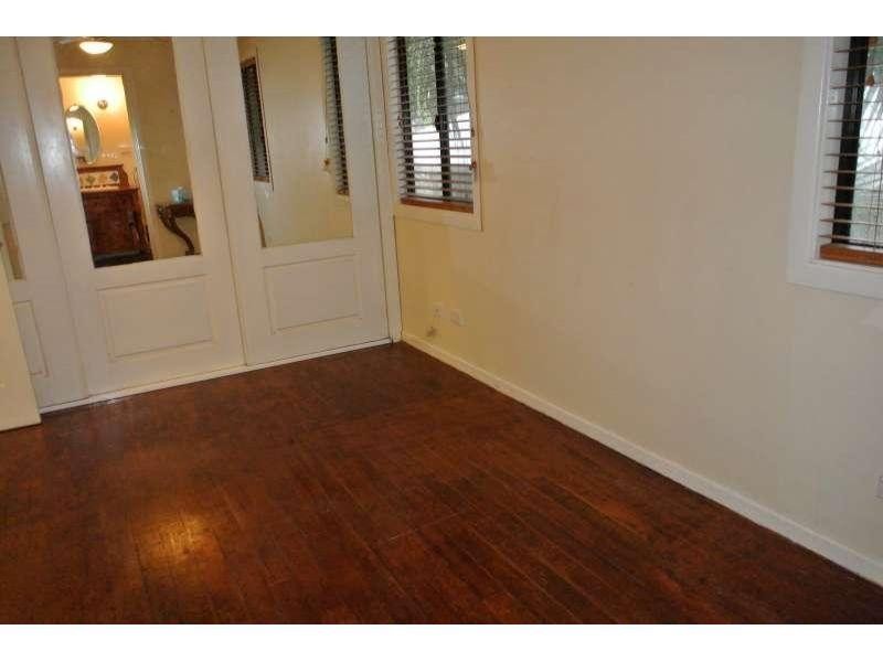 94 Dewar Terrace, Sherwood QLD 4075