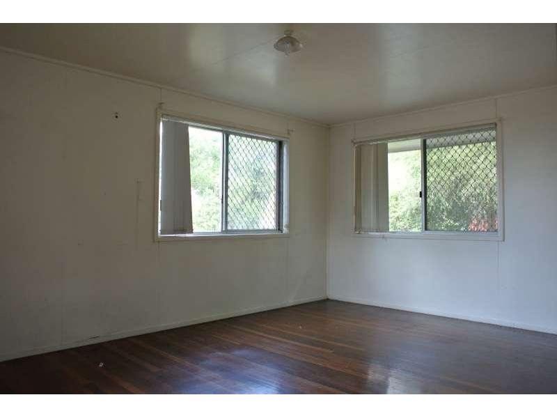 6 Ursula Street, Riverview QLD 4303