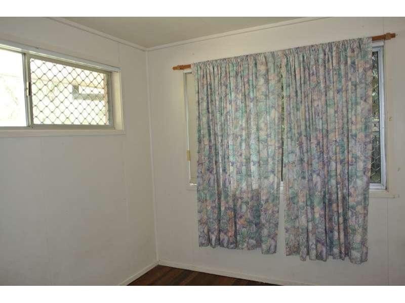 6 Ursula Street, Riverview QLD 4303