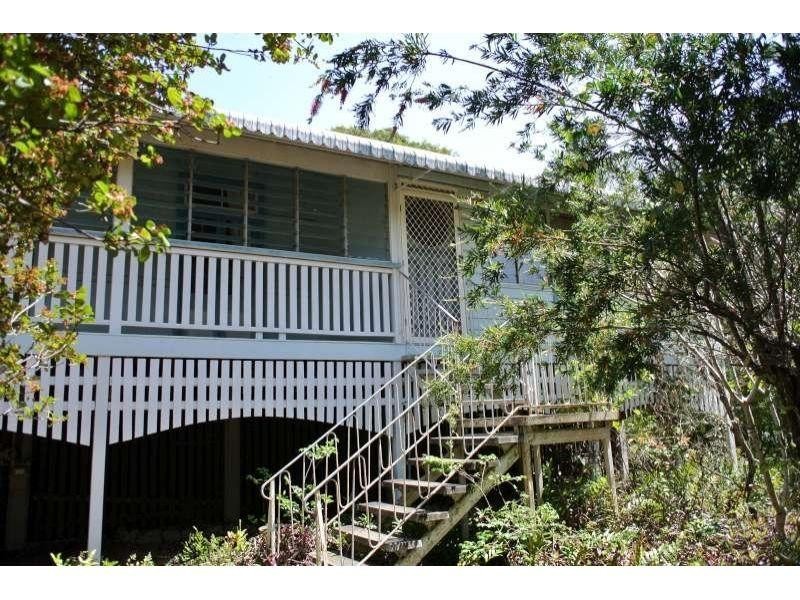 1 Berry Street, Sherwood QLD 4075