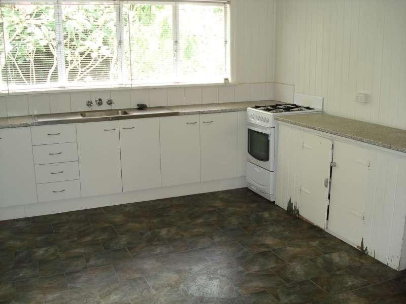 1 Berry Street, Sherwood QLD 4075