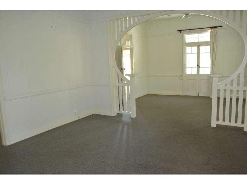 1 Berry Street, Sherwood QLD 4075