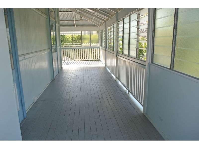 1 Berry Street, Sherwood QLD 4075